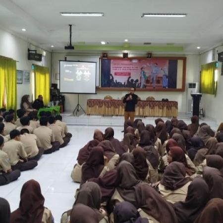 PU Sosialisasikan Demokrasi dan Pemilu kepada Siswa Kelas XI MAN 1 Tangerang
